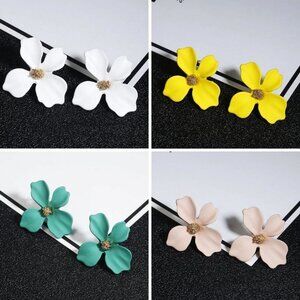 Sweet Flower Stud Earrings Small Various Colors NEW